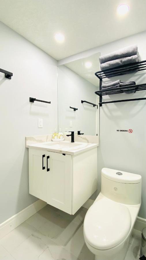 Cozy Basement Suite-溫馨小屋 Designated Parking Calgary Zewnętrze zdjęcie