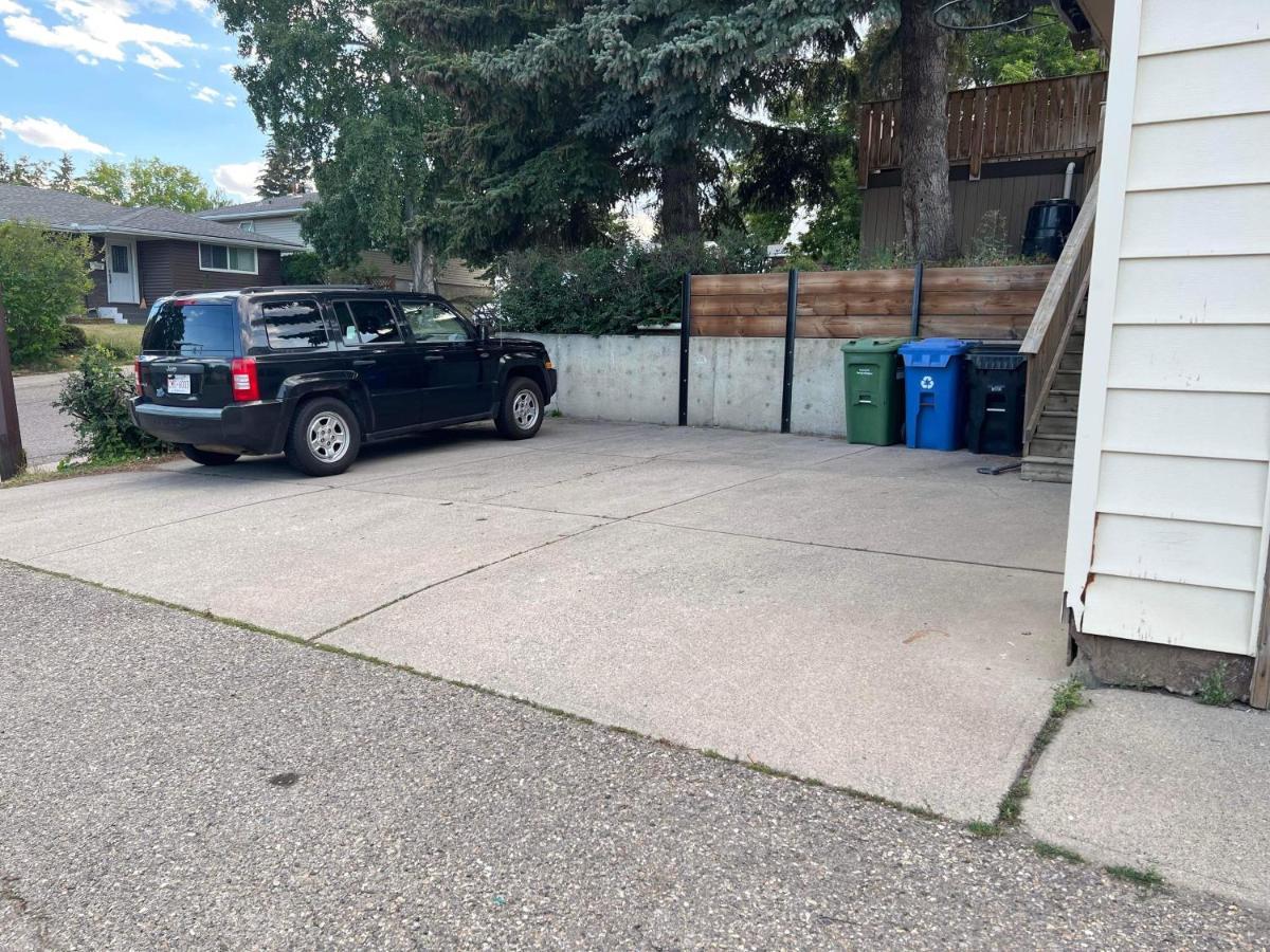 Cozy Basement Suite-溫馨小屋 Designated Parking Calgary Zewnętrze zdjęcie